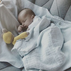 Lenen Blijven chaos Hangloose Baby: dé hangmat voor baby's – KiDDoWz: voor kinderen en hun  (groot)ouders